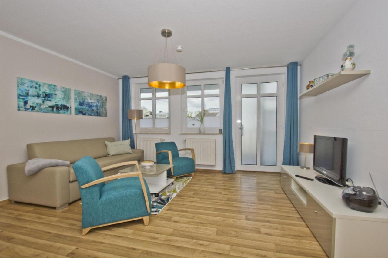גוהרן Ferienwohnung Mit Balkon, Gratis Nutzung Vom Ahoi Erlebnisbad Und Sauna In Sellin - Haus Strandeck Fewo 07 מראה חיצוני תמונה